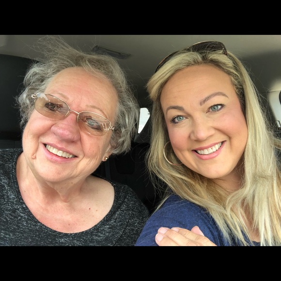 Meet your Posher, Sherri - Picture 6 of 6